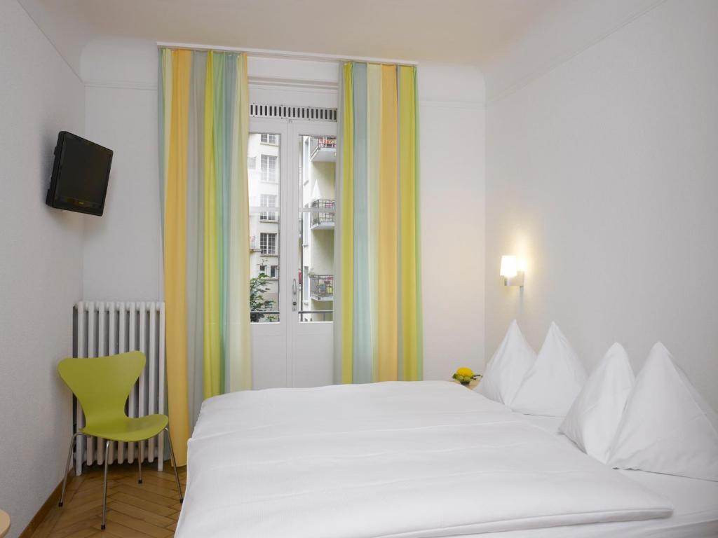 Hotel Marthahaus Берн Стая снимка
